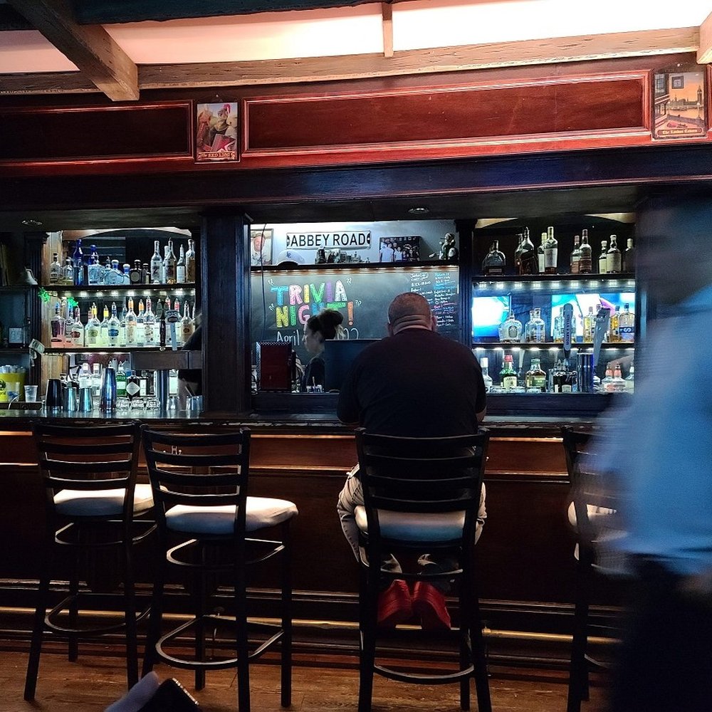 The Lion & Eagle Pub - bar - Pubs Near Me - Boca Raton, Florida The Lion & Eagle Pub - bar - Pubs Near Me - Boca Raton, Florida
