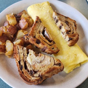 Annie's Country Kitchen - cheese omelet - Diners Near Me - Sturbridge, Massachusetts Annie's Country Kitchen - cheese omelet - Diners Near Me - Sturbridge, Massachusetts