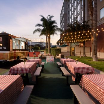 The Tailg8 Zone - the tailg8 food truck - Food Trucks Near Me - Santa Clara, California The Tailg8 Zone - the tailg8 food truck - Food Trucks Near Me - Santa Clara, California