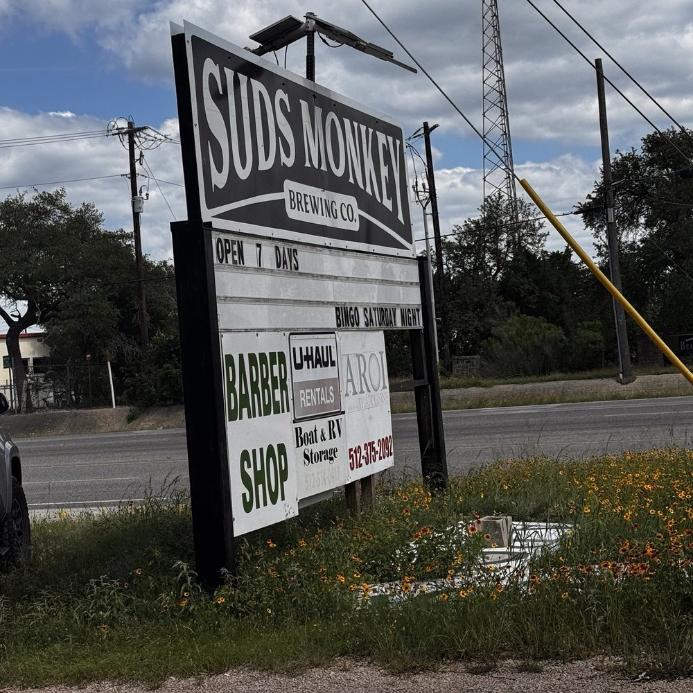 Suds Monkey Kitchen & Brewery Dripping Springs - Brewpubs Near Me - Austin, Texas