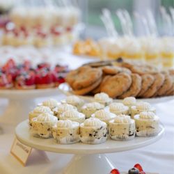 Elka Bee's Coffee Shop & Tea Haus - Clackamas - Wedding dessert table