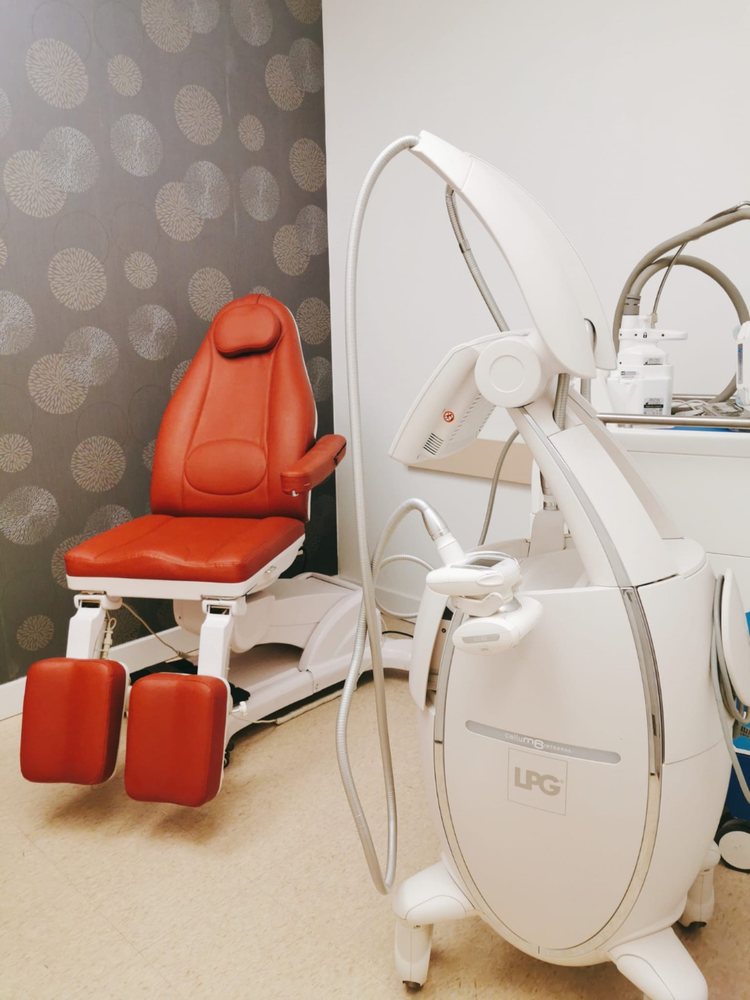 Premium Laser Clinic Logo