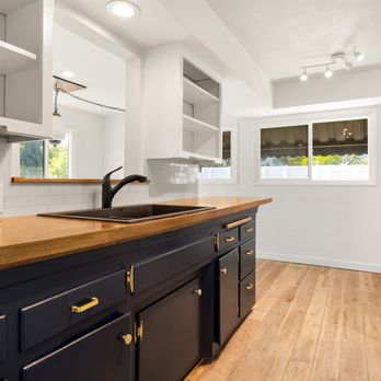 Oak Foliage Flooring - Flooring Near Me - Granada Hills, California Oak Foliage Flooring - Flooring Near Me - Granada Hills, California
