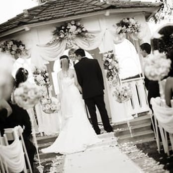 J.Soiree - Venue: Pacific Palm Resort. Photography: Jim Kennedy Photographers. Flowers: Robinson's Flowers - Wedding Planning Near Me J.Soiree - Venue: Pacific Palm Resort. Photography: Jim Kennedy Photographers. Flowers: Robinson's Flowers - Wedding Planning Near Me