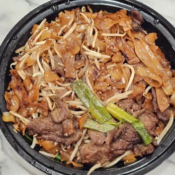 HK Macau Bistro - Beef Chow Fun ($16.99). 4/26/2026 - Hong Kong Style Cafe Near Me - San Gabriel, California HK Macau Bistro - Beef Chow Fun ($16.99). 4/26/2026 - Hong Kong Style Cafe Near Me - San Gabriel, California