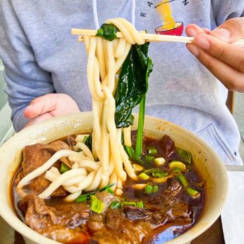 Queen House - Beef Stew Clay Pot - Chinese Near Me - Mountain View, California Queen House - Beef Stew Clay Pot - Chinese Near Me - Mountain View, California
