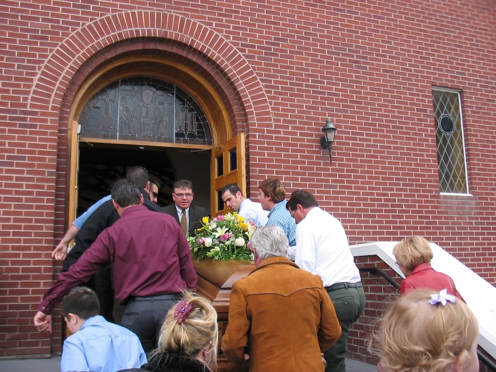 Services Offered By Nampa Funeral Home Yraguen Chapel