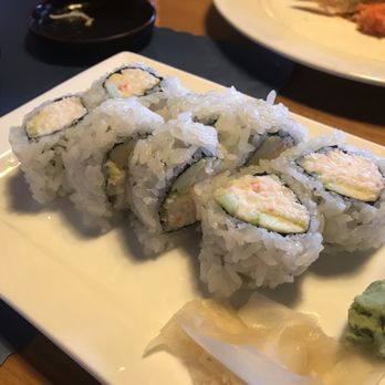 Oishi Sushi - California roll - Japanese Near Me - Glendale, California Oishi Sushi - California roll - Japanese Near Me - Glendale, California