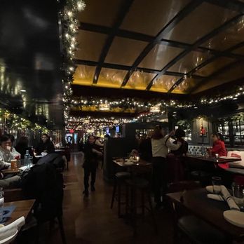 The Independent - Interior, decorated for the holidays - Cocktail Bars Near Me - New York, New York