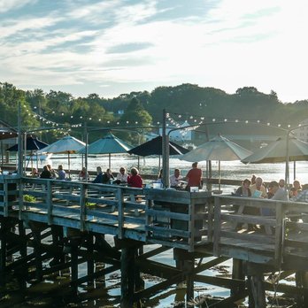 The Slipway - Pier Dining - Seafood Near Me - Thomaston, Maine
