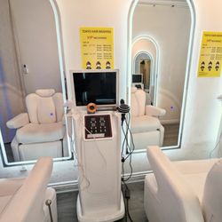 Tokyo Hair Washing - Comfy Chairs for Hair Analysis + Blow Drying
