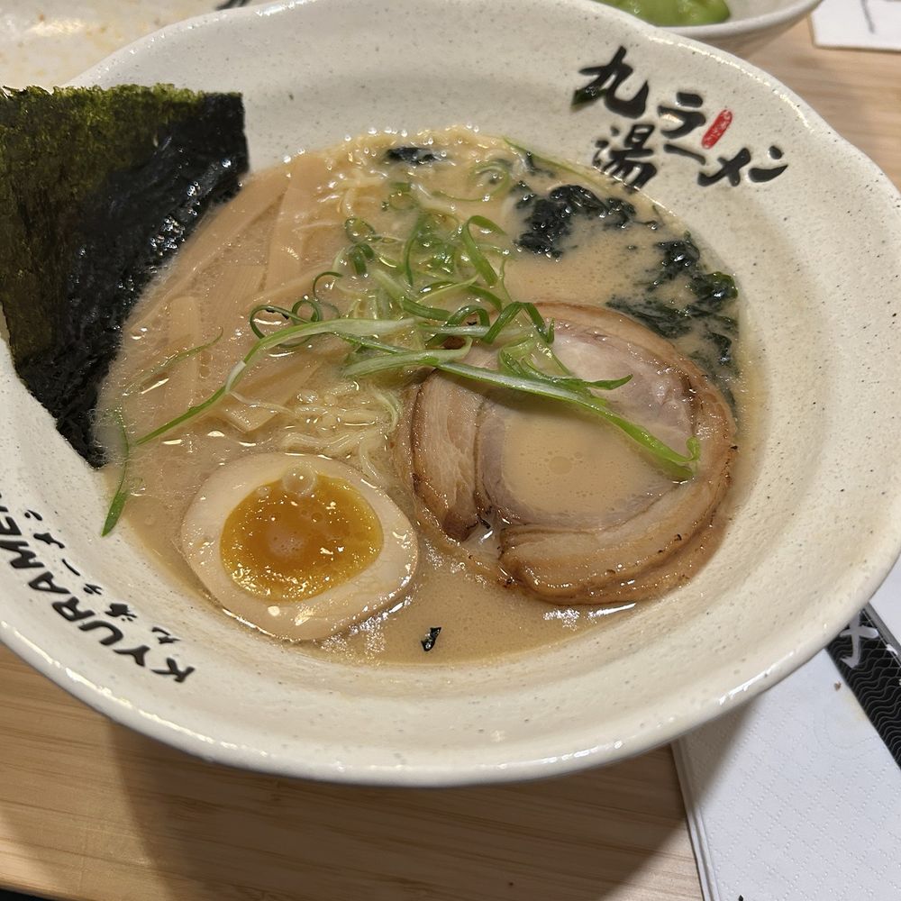 (1) Tonkotsu Shouyu Ramen (1) Tonkotsu Shouyu Ramen