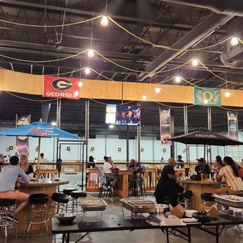 Fowling Warehouse - American Near Me - Atlanta, Georgia