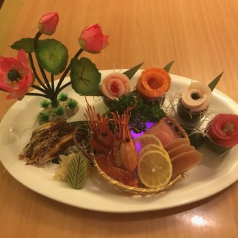 Flying Roll - Sushi Bars Near Me - Duluth, Georgia