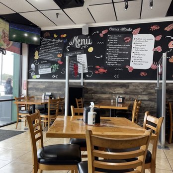 Oh Que Bueno - the inside of a restaurant - Colombian Near Me - Kissimmee, Florida Oh Que Bueno - the inside of a restaurant - Colombian Near Me - Kissimmee, Florida