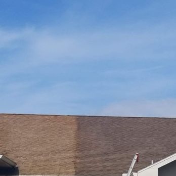 Paradise Soft Wash - This photo is a shingle roof in the process of cleaning. Left side is cleaned, right side untreated. - Pressure Washers Near Me Paradise Soft Wash - This photo is a shingle roof in the process of cleaning. Left side is cleaned, right side untreated. - Pressure Washers Near Me