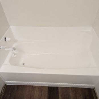 An Amazing Reglazing Q - Bathtub Reglazed - Refinishing Services Near Me An Amazing Reglazing Q - Bathtub Reglazed - Refinishing Services Near Me