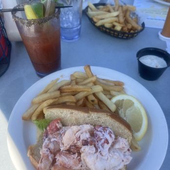 The Point - Lobster roll & Bloody Mary - American Near Me - Marshfield, Massachusetts