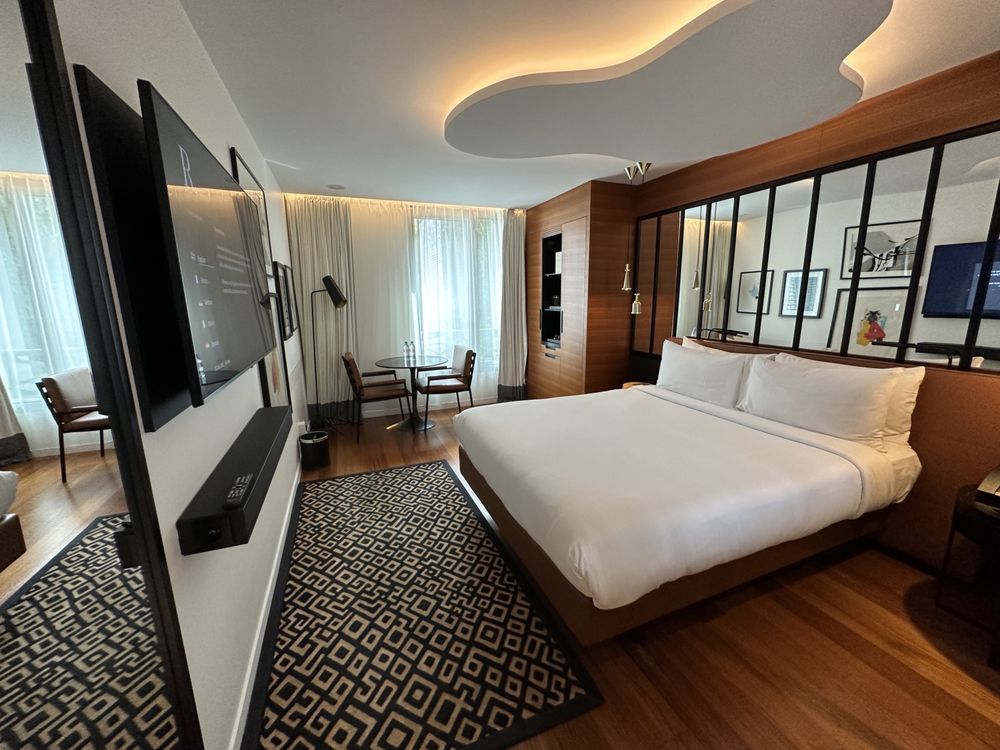 Renaissance Paris Republique Hotel
