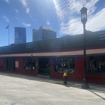 Barking Crab - Seafood Near Me - Boston, Massachusetts