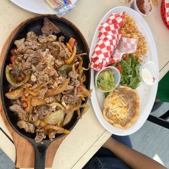 Laguna BoB - Fajitas - American Near Me - South Padre Island, Texas