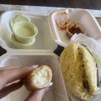 Cylantros - Roswell - Tequenos and Pabellon Arepa - Venezuelan Near Me - Roswell, Georgia