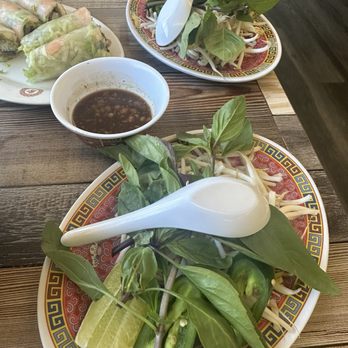Pho 87 - Pho Garnishes - Vietnamese Near Me - Los Angeles, California Pho 87 - Pho Garnishes - Vietnamese Near Me - Los Angeles, California
