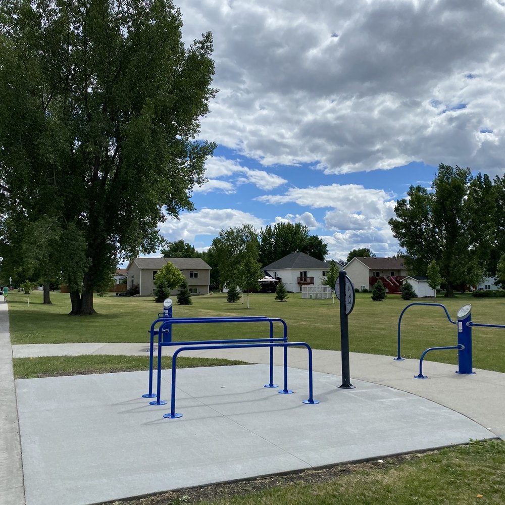 Milwaukee Trail North Park - Gym area - Playgrounds Near Me - Fargo, North Dakota Milwaukee Trail North Park - Gym area - Playgrounds Near Me - Fargo, North Dakota