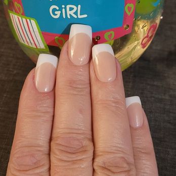 D’Limo Nail Lounge - Nail Salons Near Me - Houston, Texas