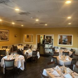 Delpino Restaurant 