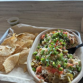 Moe's Southwest Grill - Chicken bowl - Mexican Near Me - Griffin, Georgia Moe's Southwest Grill - Chicken bowl - Mexican Near Me - Griffin, Georgia