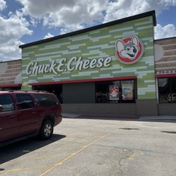 Chuck E. Cheese