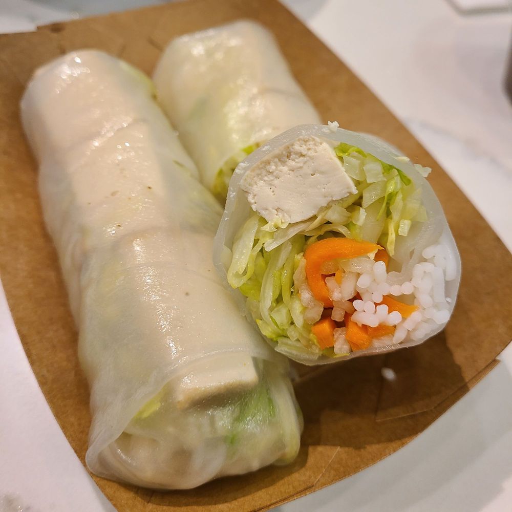 Pho Viet's - Gỏi Cuốn Đậu Hủ (Vegetarian Fresh Summer Roll) - Vietnamese Near Me - Boston, Massachusetts Pho Viet's - Gỏi Cuốn Đậu Hủ (Vegetarian Fresh Summer Roll) - Vietnamese Near Me - Boston, Massachusetts