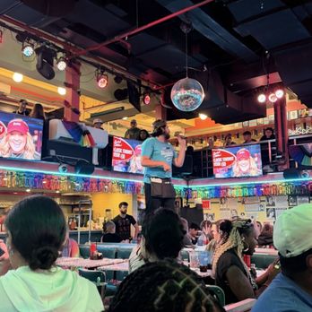 Ellen's Stardust Diner - Inside - Diners Near Me - New York, New York Ellen's Stardust Diner - Inside - Diners Near Me - New York, New York
