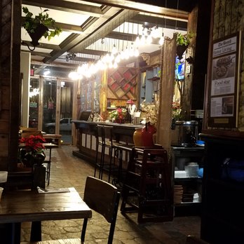 Mama Fina's - Filipino Near Me - New York, New York