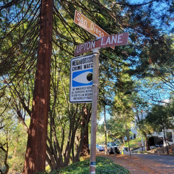 John Hinkel Park - Where to enter from the top of the park - Parks Near Me - Berkeley, California