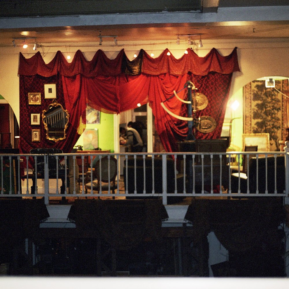 Passage 125 - Antiques Near Me - Brussels, BRU