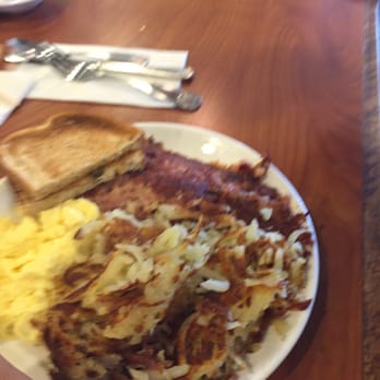 Broken Yolk Cafe - Corned beef hash - Breakfast & Brunch Near Me - Oceanside, California