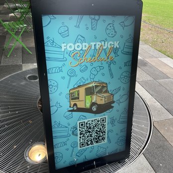 Klyde Warren Park - Food truck schedule - Parks Near Me - Dallas, Texas