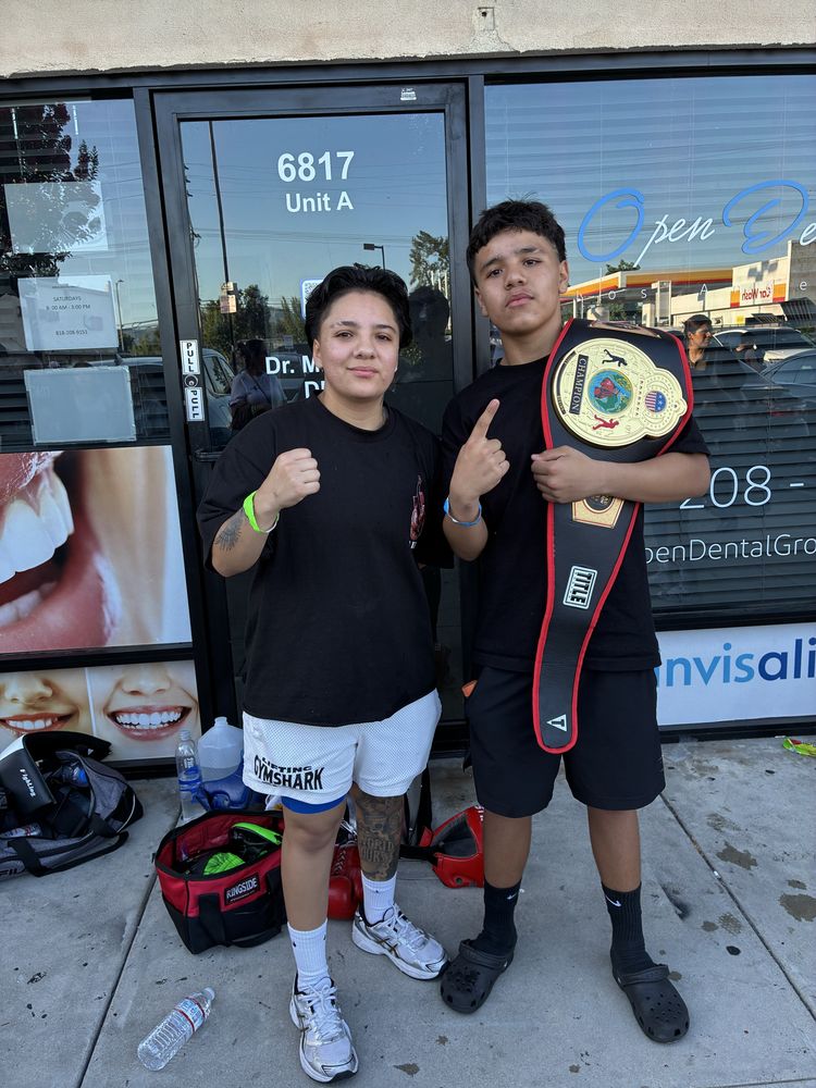Applevalley boxing gym Logo