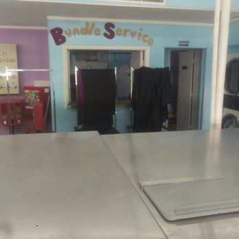 Speed Queen Coin Laundry - Service desk if you need assistance with your laundry or any of the appliances - Laundromat Near Me - Lewisville, Texas