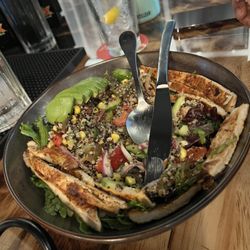 Howling Wolf Bar & Eatery