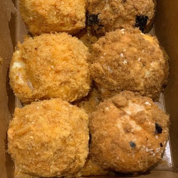 Si Fu Bao Pastry - Half chicken floss, half pork floss - Bakeries Near Me - Toronto, Ontario Si Fu Bao Pastry - Half chicken floss, half pork floss - Bakeries Near Me - Toronto, Ontario