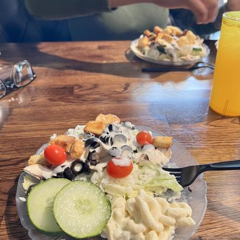 Mountain Mike's Pizza - Access to a salad bar!!! And comes with unlimited fountain drinks! - Pizza Near Me - Upland, California Mountain Mike's Pizza - Access to a salad bar!!! And comes with unlimited fountain drinks! - Pizza Near Me - Upland, California