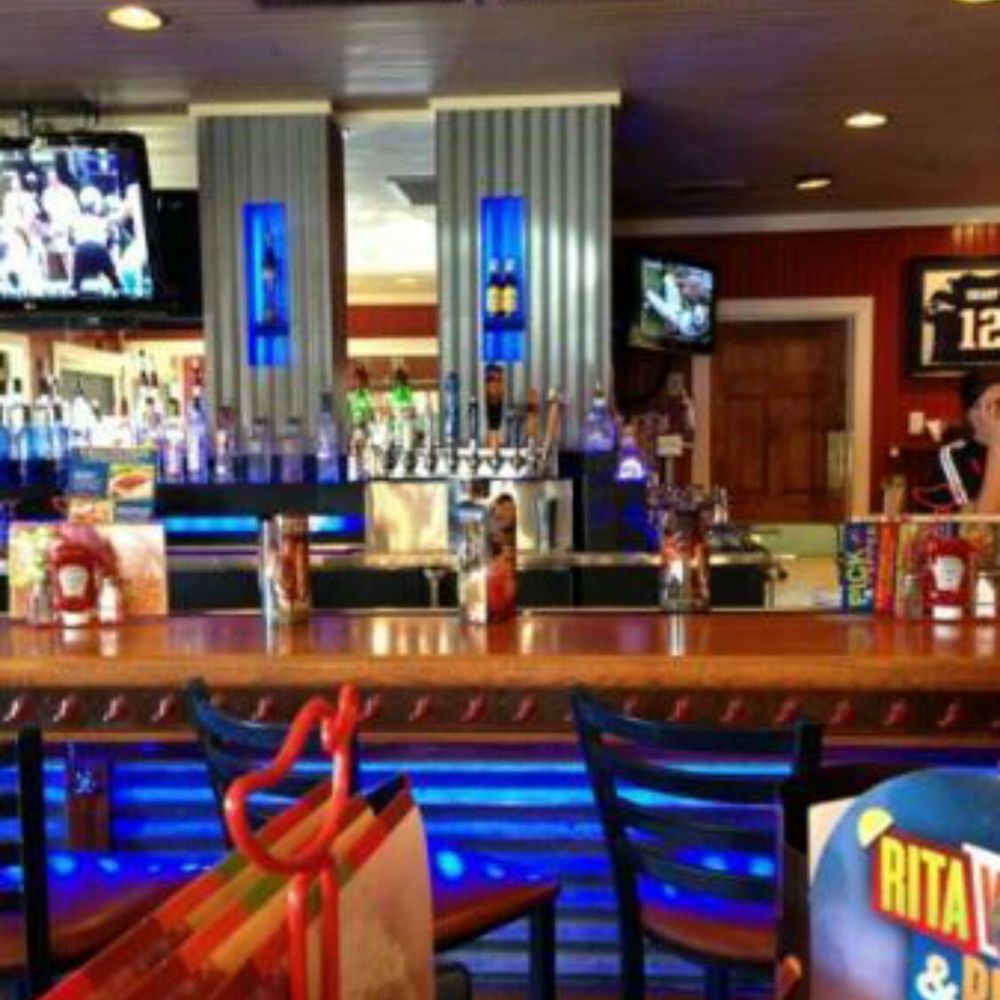 Chili's - Bars Near Me - Dover, New Hampshire