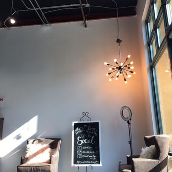 HeadSpace Beauty Lounge - Waiting area facing the courtyard. - Hair Salons Near Me - Fairfield , California