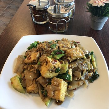 Le Thai Cuisine - Pad see ew with tofu (medium spicy) - Thai Near Me - Lorton, Virginia Le Thai Cuisine - Pad see ew with tofu (medium spicy) - Thai Near Me - Lorton, Virginia