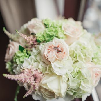 Halsted Flowers - Florists Near Me - Chicago, Illinois