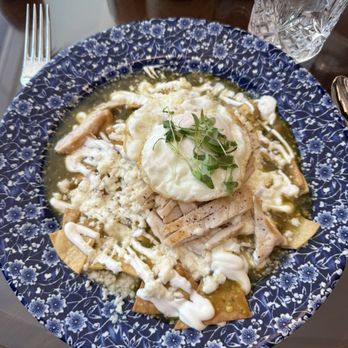 Little Hen - Chilaquiles with Chicken minus onion Very delicious but make sure you ask for hot sauce to spice it up a bit - Breakfast & Brunch Near Me - Fort Lauderdale, Florida Little Hen - Chilaquiles with Chicken minus onion Very delicious but make sure you ask for hot sauce to spice it up a bit - Breakfast & Brunch Near Me - Fort Lauderdale, Florida