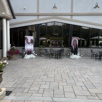 La Bella Vista - The entrance - Wedding Planning Near Me - Waterbury, Connecticut La Bella Vista - The entrance - Wedding Planning Near Me - Waterbury, Connecticut